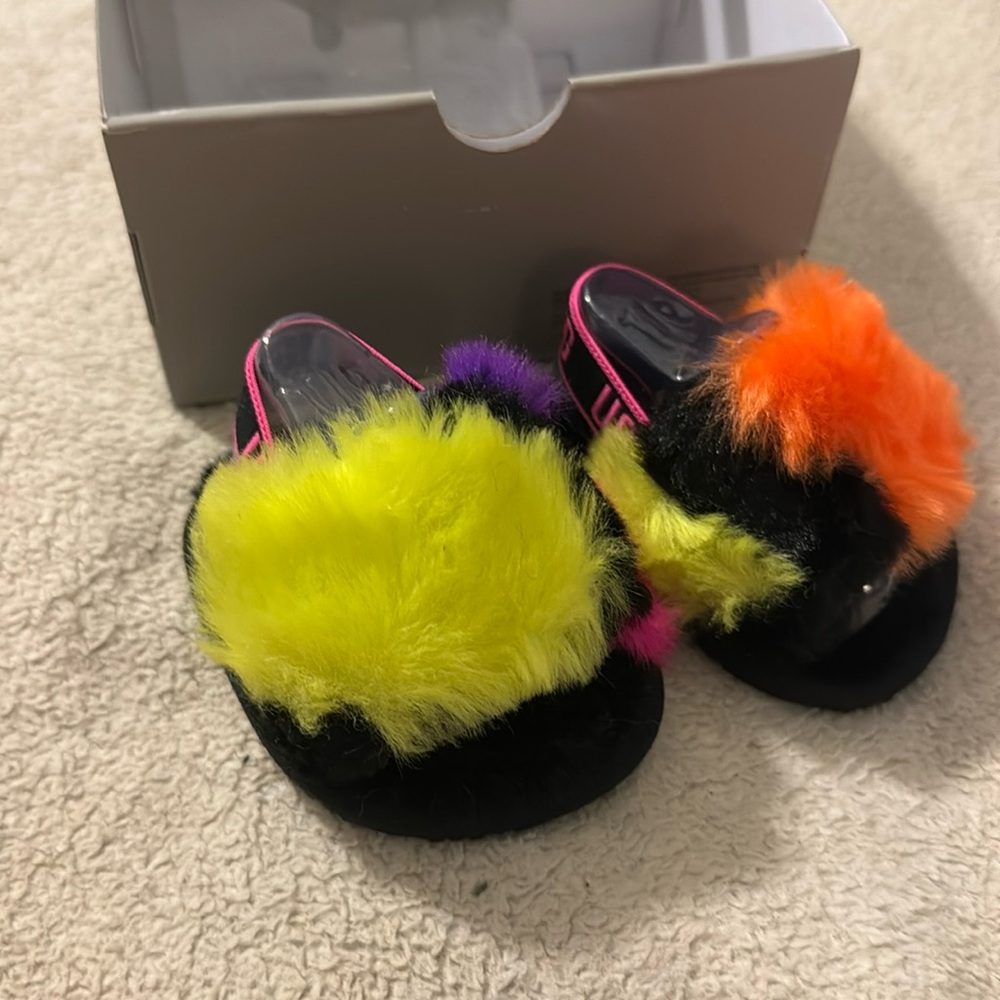 NEW!! Infant Girls UGG Fluff Yeah Party Spots Slippers Size 0/1